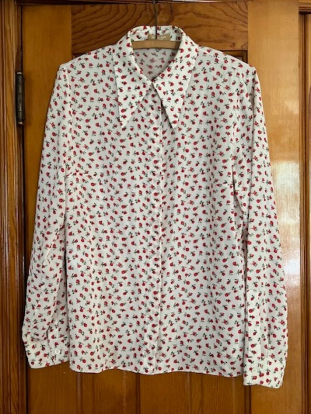Michael Kors Collection 100% Silk Made In Italy Floral BTN Down Blouse Size 10